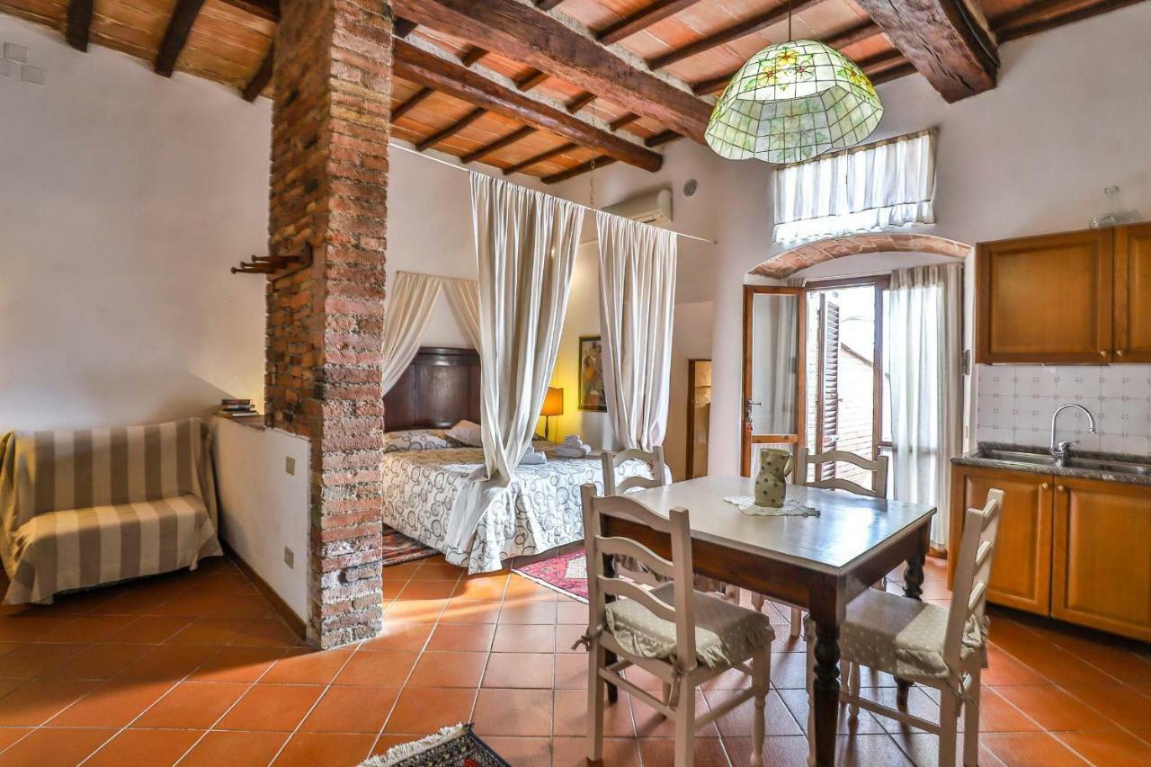 Tenuta Colombaio กาโซเล เดลซา ภายนอก รูปภาพ