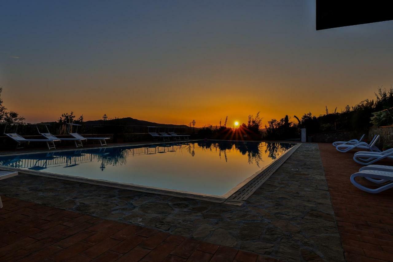 Tenuta Colombaio กาโซเล เดลซา ภายนอก รูปภาพ